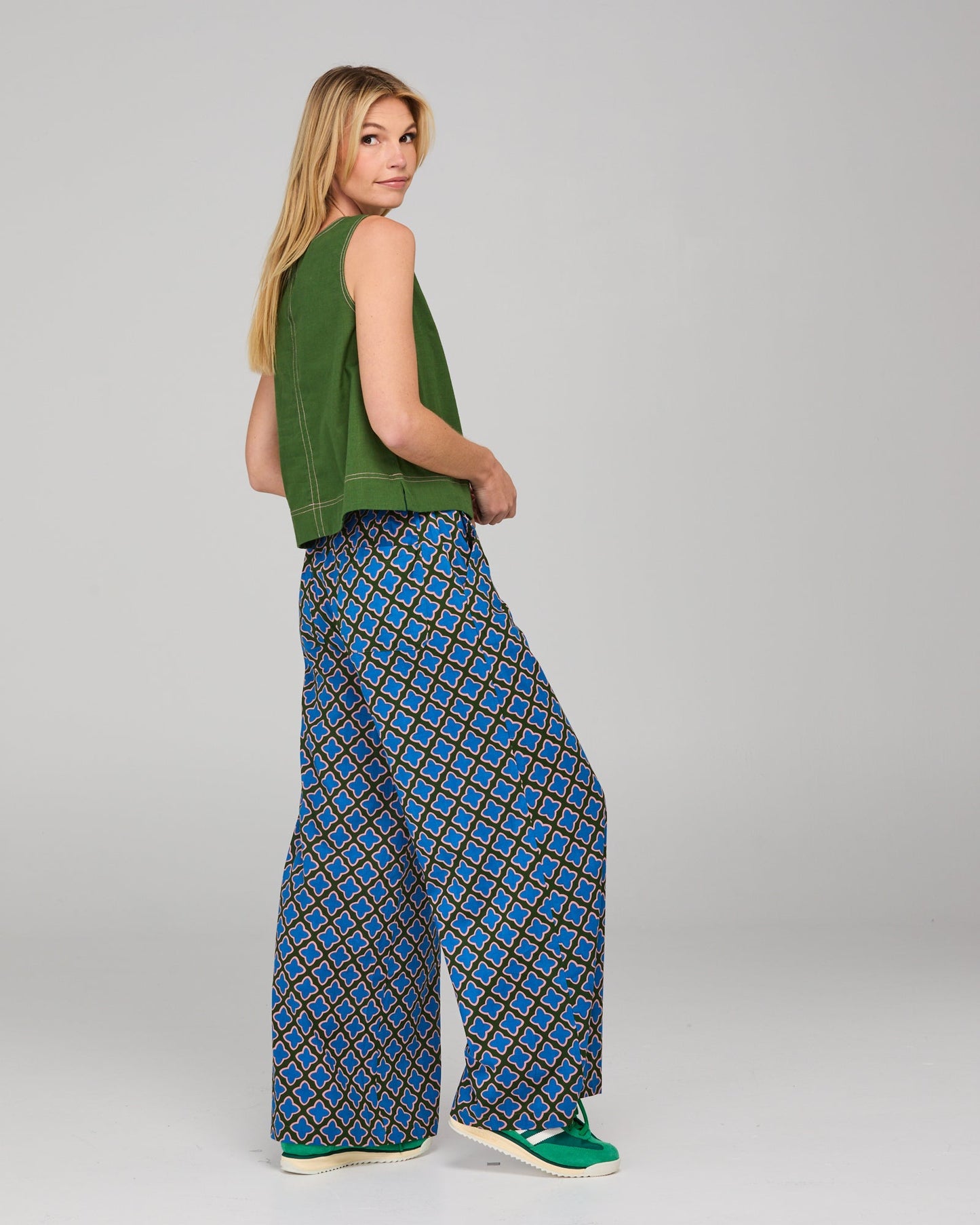 Boom Shankar Luca Pant - Yumi