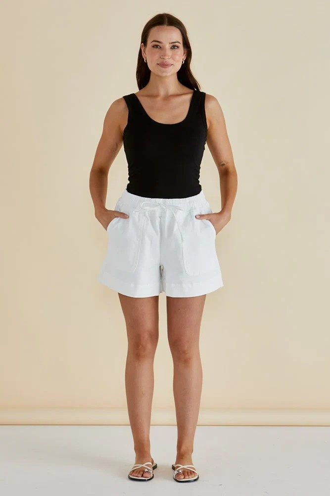 Betty Basics Relax Denim Shorts - White