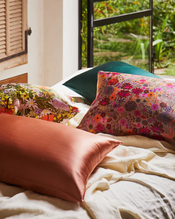 KIP & CO Field of Dreams Silver Silk Pillowcase