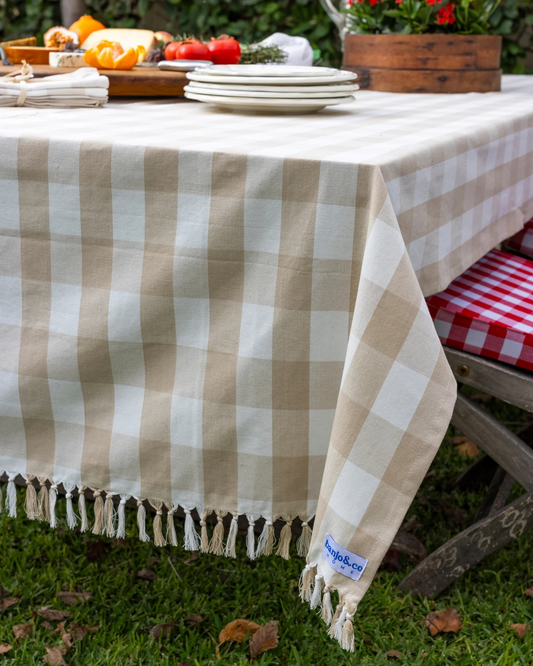 Banjo and Co Large Natural Tablecloth