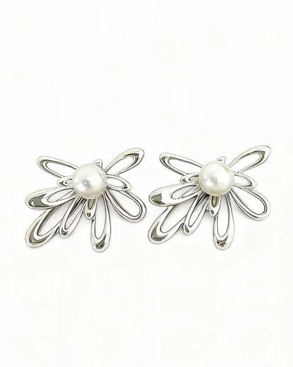 Greenwood Designs Jenny Silver Flower Stud Earring with Pearl Centre