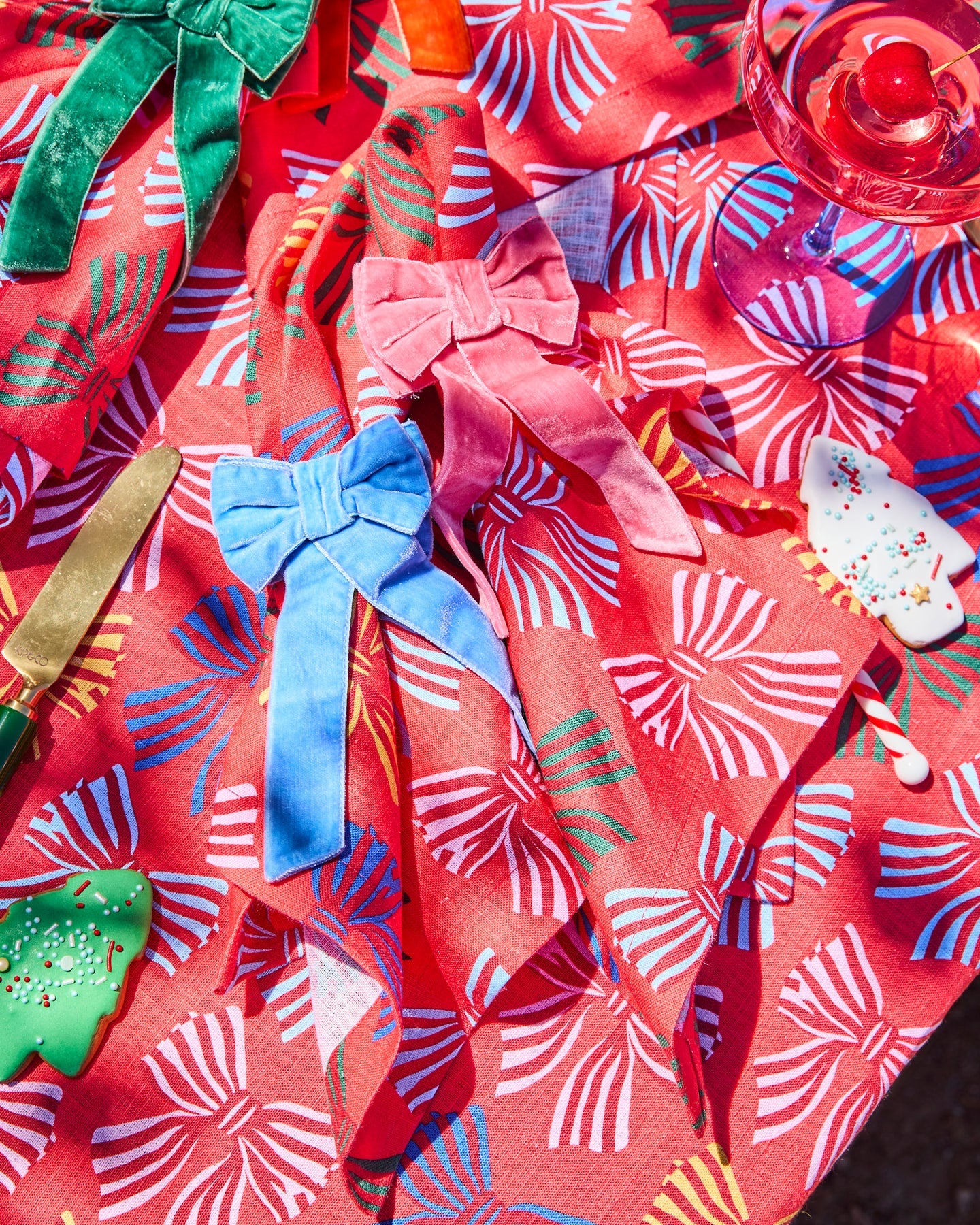 Kip and Co Bows of Joy 4P Napkin Holder Set