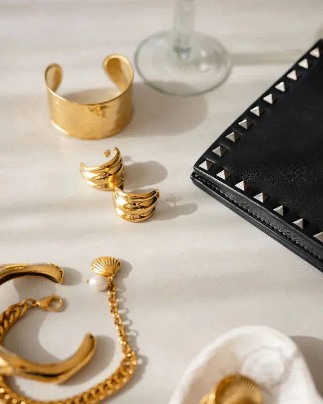 Greenwood Designs Thea Gold Ribbed Hoop Earrings