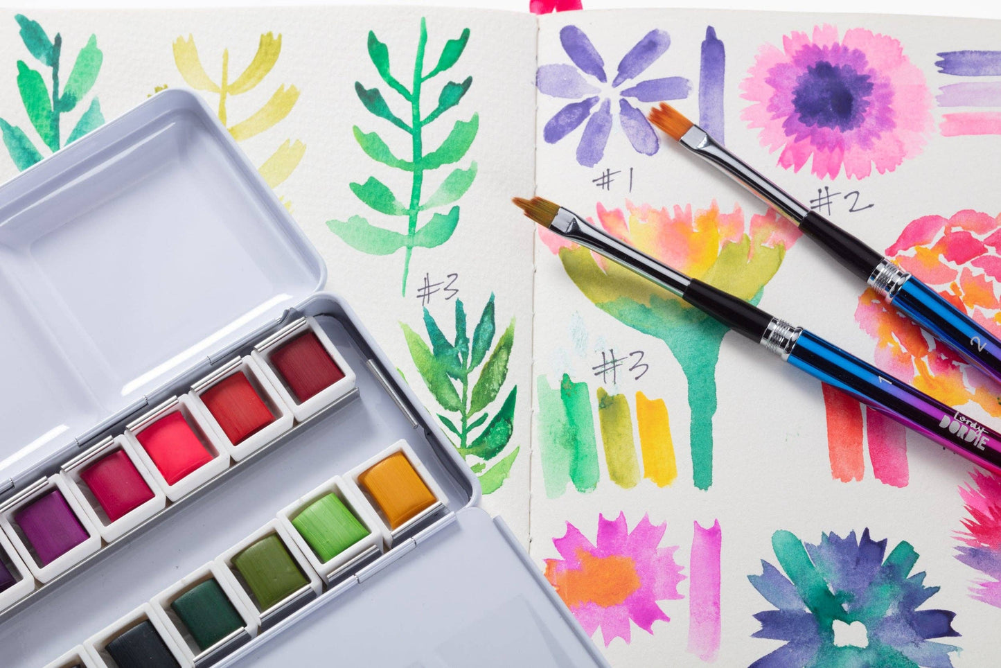 Lordy Dordie Flower Power Travel Paintbrush Set