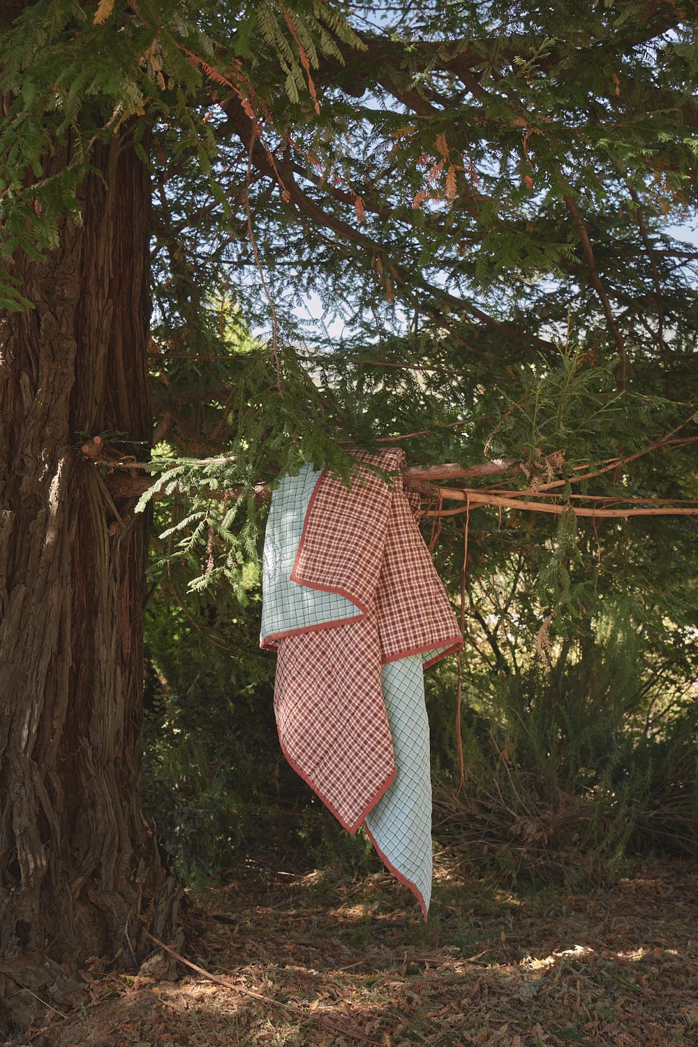 Society Of Wanderers Grevillea/Fairywren Double Sided King Quilt