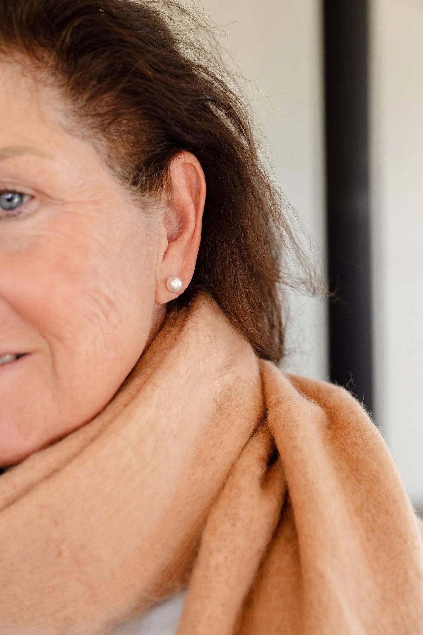 Sterling Silver Freshwater Pearl Stud Earrings: M