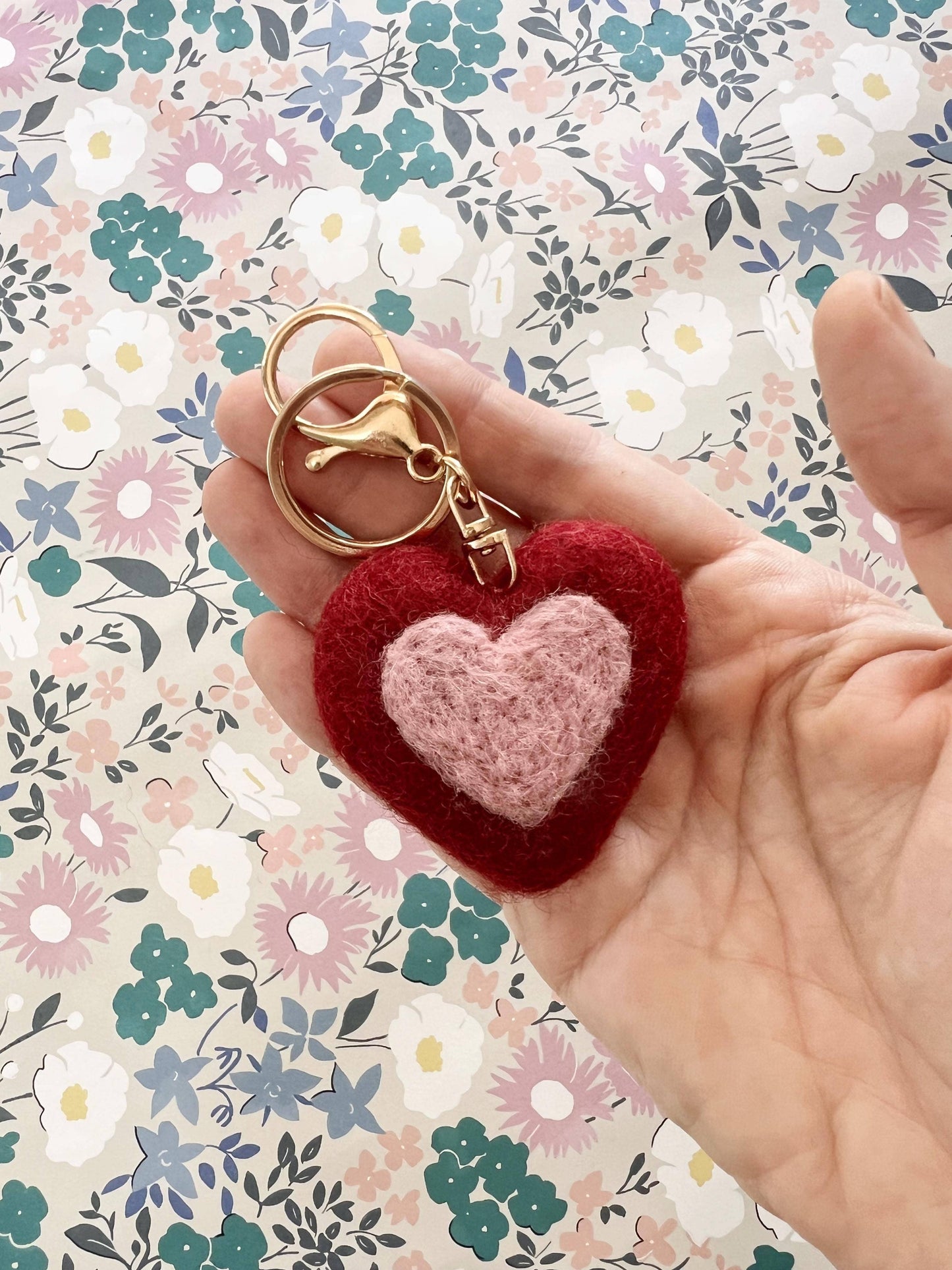 Home Dweller Felt Heart Keychain