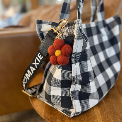 Home Dweller Felt Flower Keychain