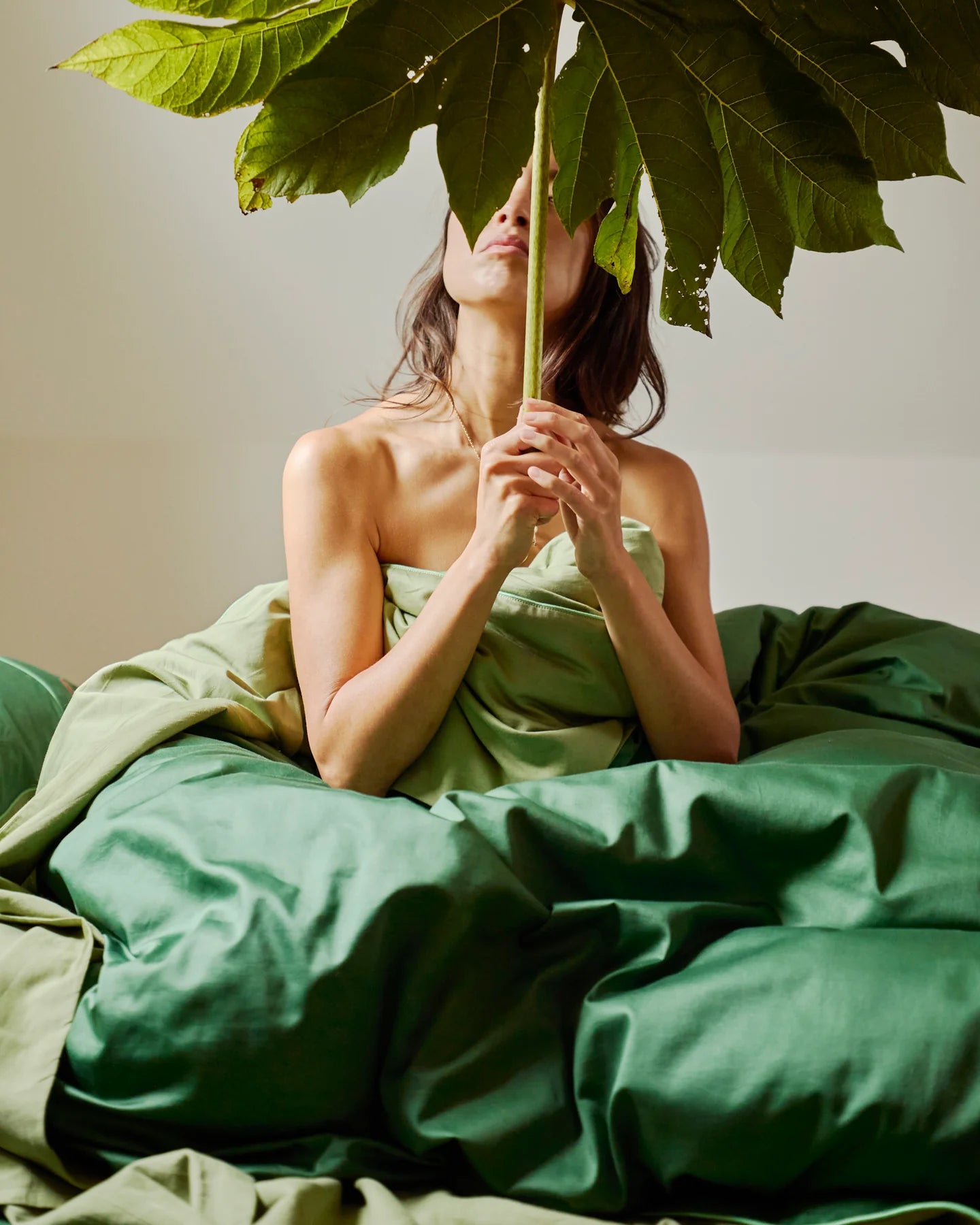 Glow In Avocado Bamboo Cotton Fitted Sheets