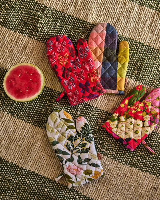 Kip and Co Australian Bush Blossom Oven Mitt