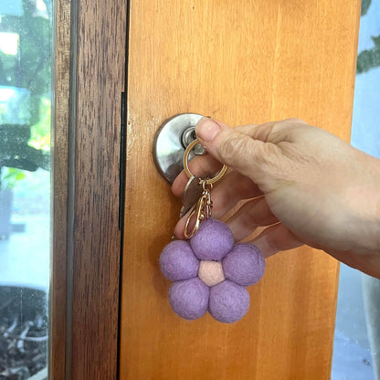 Home Dweller Felt Flower Keychain