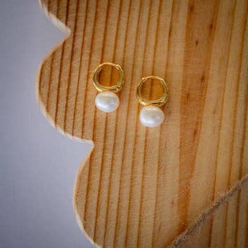 Greenwood Designs Kate Freshwater Pearl Earrings Gold