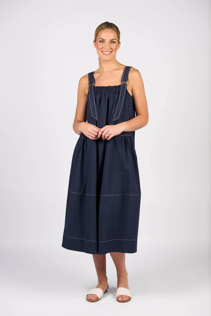 Vassalli Sleeveless Balloon Dress with Front Pocket