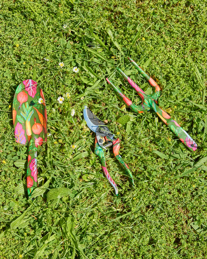 Kip and Co Veggie Soup Garden Tools and Gloves Set
