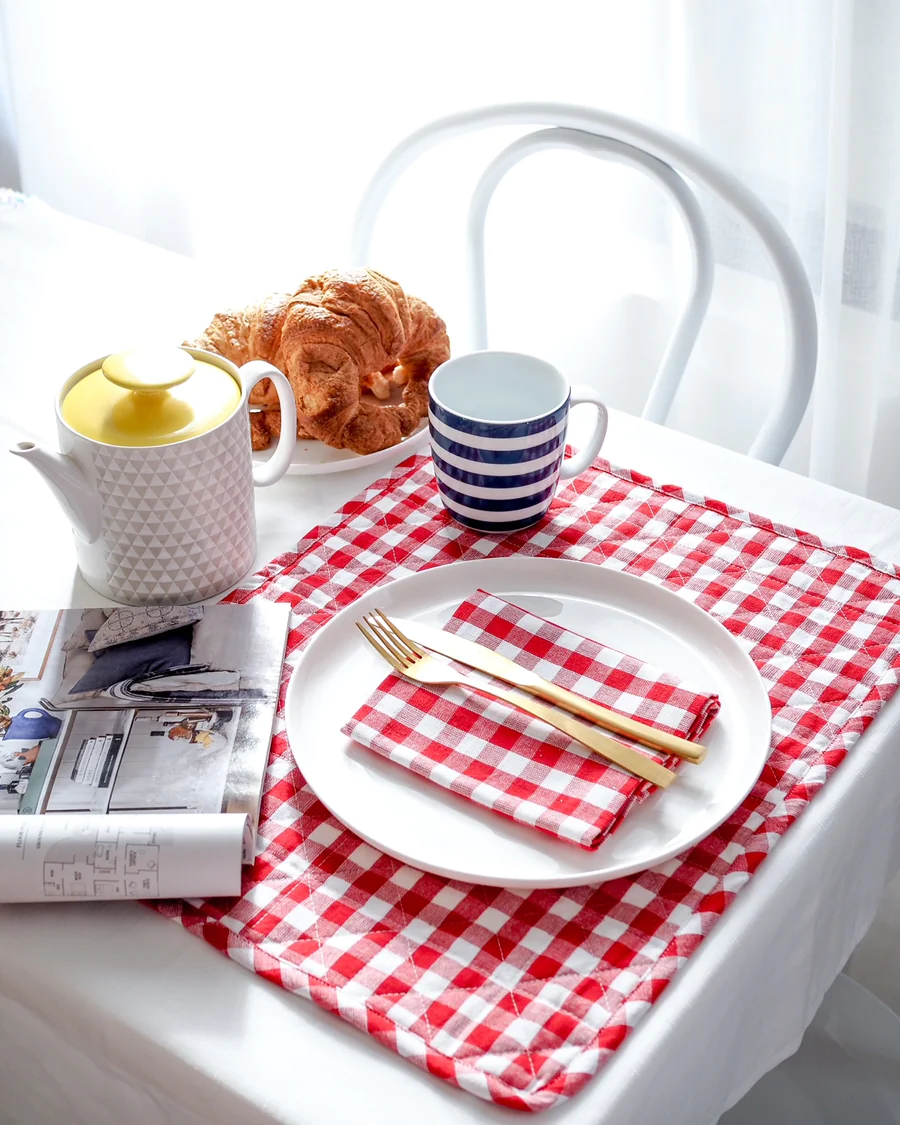 BANJO AND CO - Quilted Red Gingham Placemats