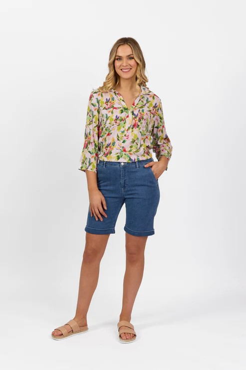 Vassalli Slim Leg Above Knee Short