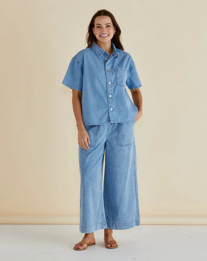 Betty Basics Saffra Relax Leg Jean Medium Wash