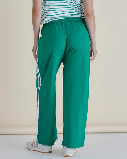 Betty Basics Nikki Relax Cotton Jogger - Green