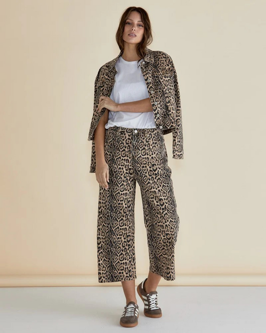Betty Basics Bella Relaxed Crop Jeans - Leopard Print