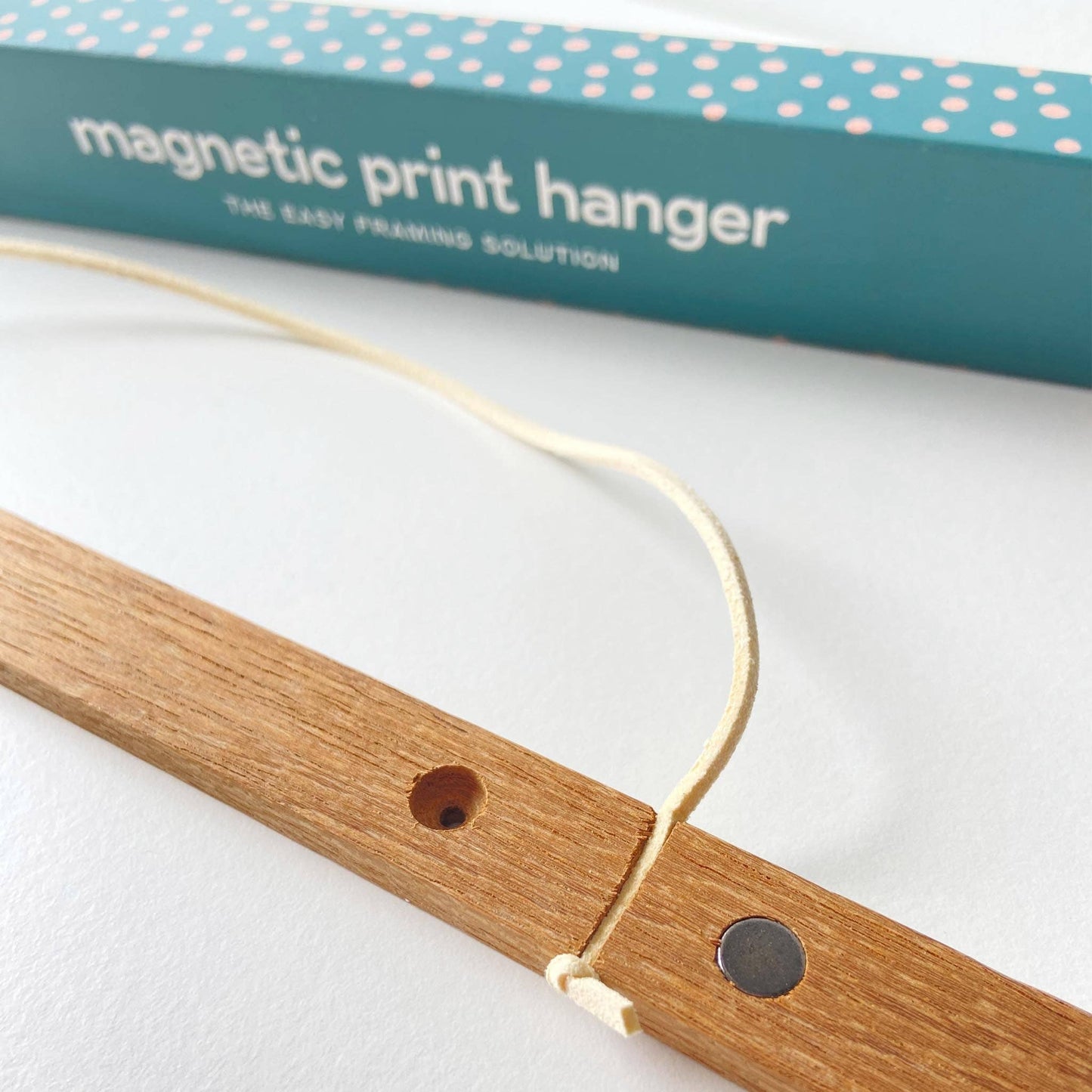 30cm Magnetic Print Hanger Frame