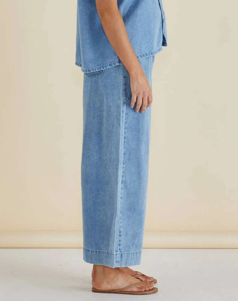 Betty Basics Saffra Relax Leg Jean Medium Wash