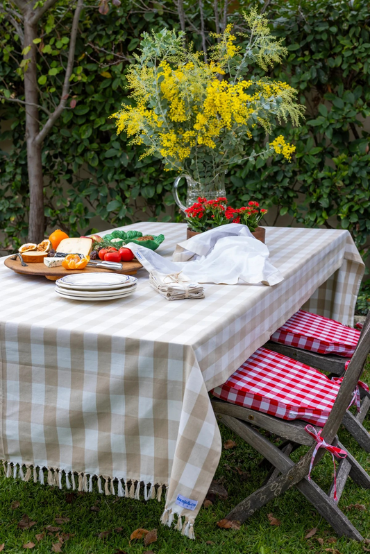 Banjo and Co Large Natural Tablecloth