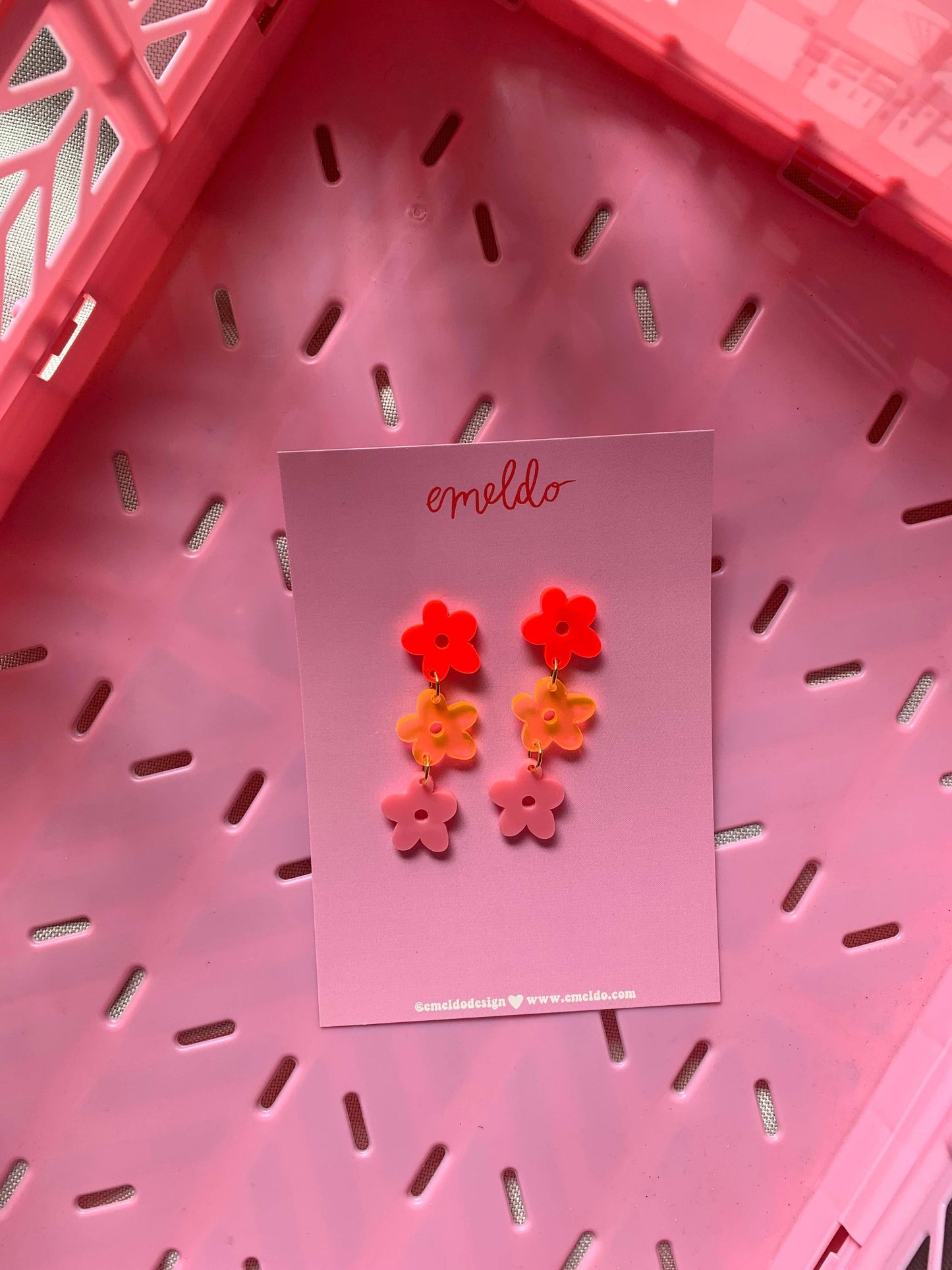 Emeldo Sunday bunch // select colour: Neon red orange and pink