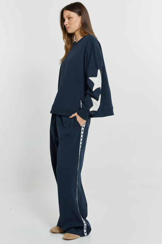 Betty Basics lounge sweatshirt Navy - Large white star appliqué sleeves